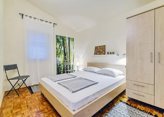 With Parking Space - 18338 Apartman